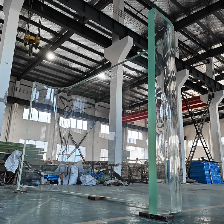 Tấm acrylic cong Tấm plexiglass&reg; cong - Leyu