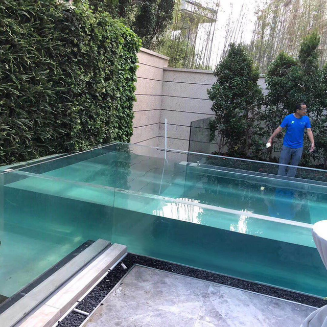 Fabrica de piscina personalizada con panel de vista acrílico claro de China - Leyu .