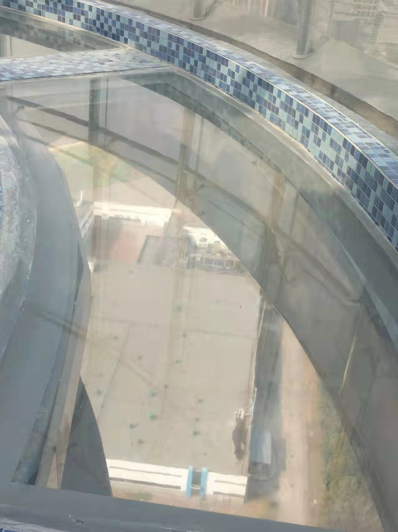 Hersteller von Acryl-Poolw&auml;nden in China – Fabrik f&uuml;r Acrylplattenprodukte in Leyu