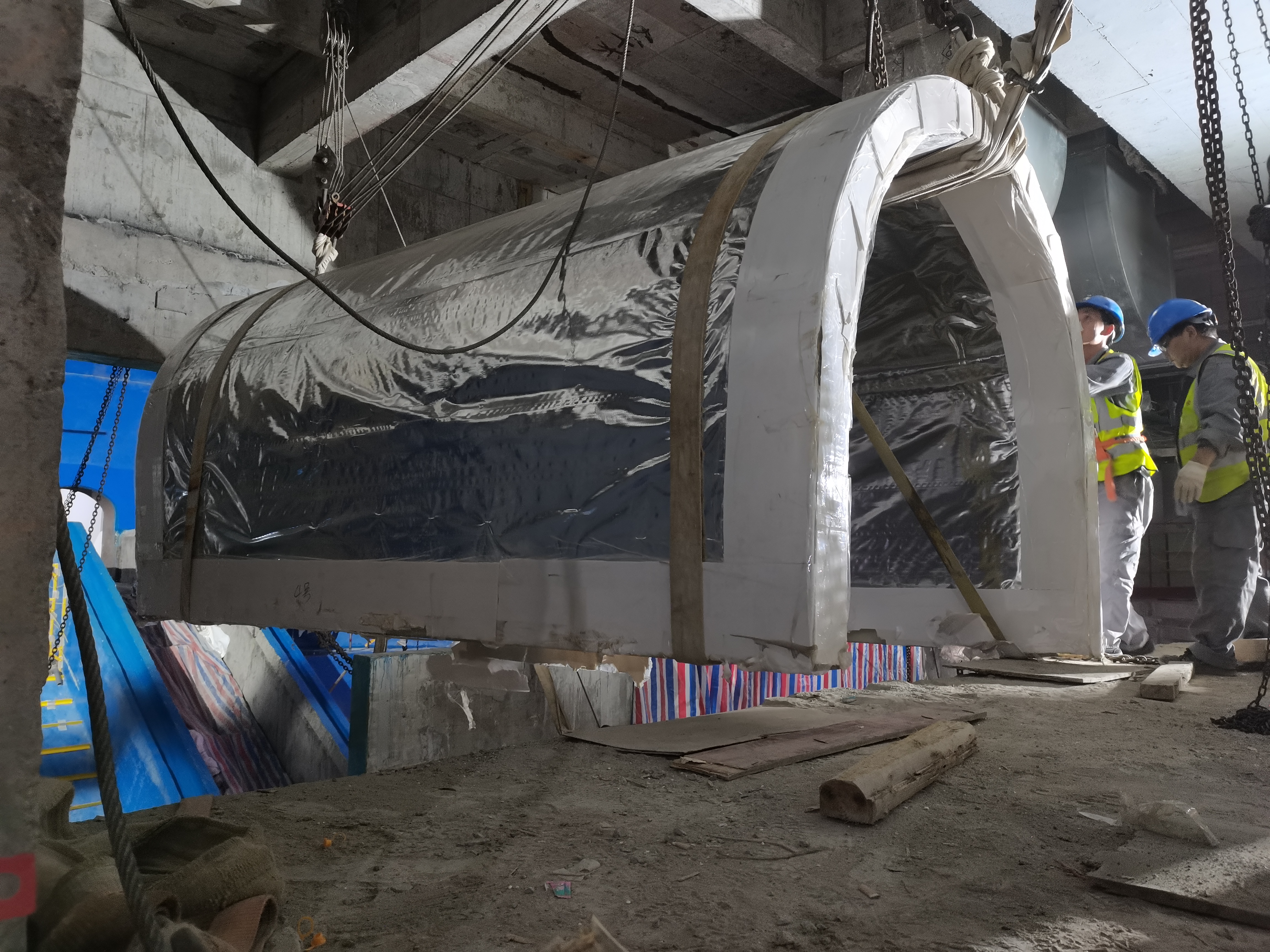 Kiel konstrui subakvan tunelon Bonvolu atenti al Leyu Plexiglass-produkta fabriko- Leyu 