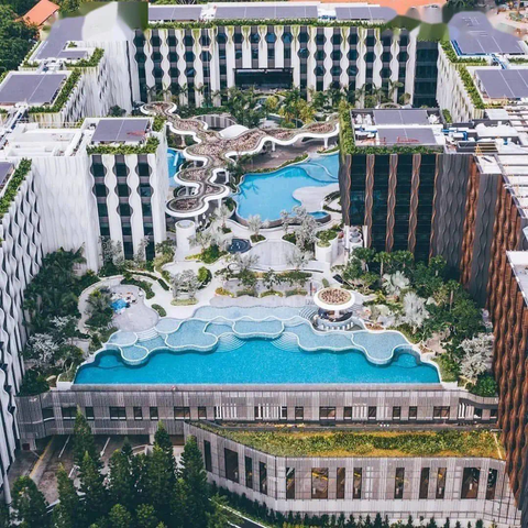 Xham akrilik p&euml;r pishina n&euml; rajonin e Lindjes s&euml; Mesme - LEYU