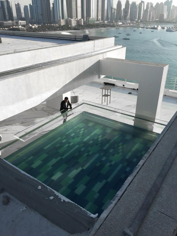 विलासिता में सर्वश्रेष्ठ की खोज करें: लेयू ऐक्रेलिक फैक्ट्री से ऐक्रेलिक स्विमिंग पूल डिज़ाइन खरीदें