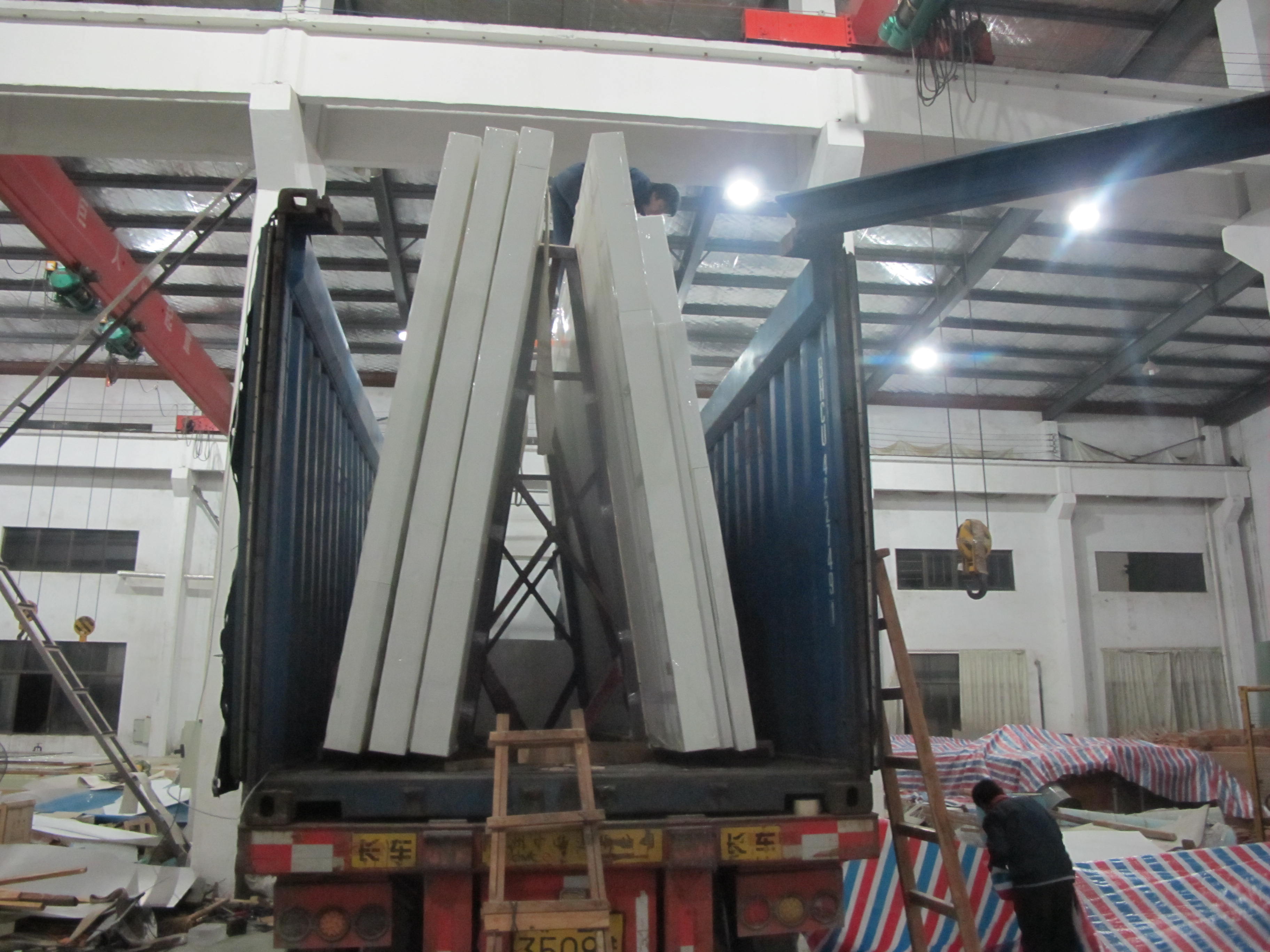 Leyu akrila povas provizi akrilaj fenestropaneloj - Leyu